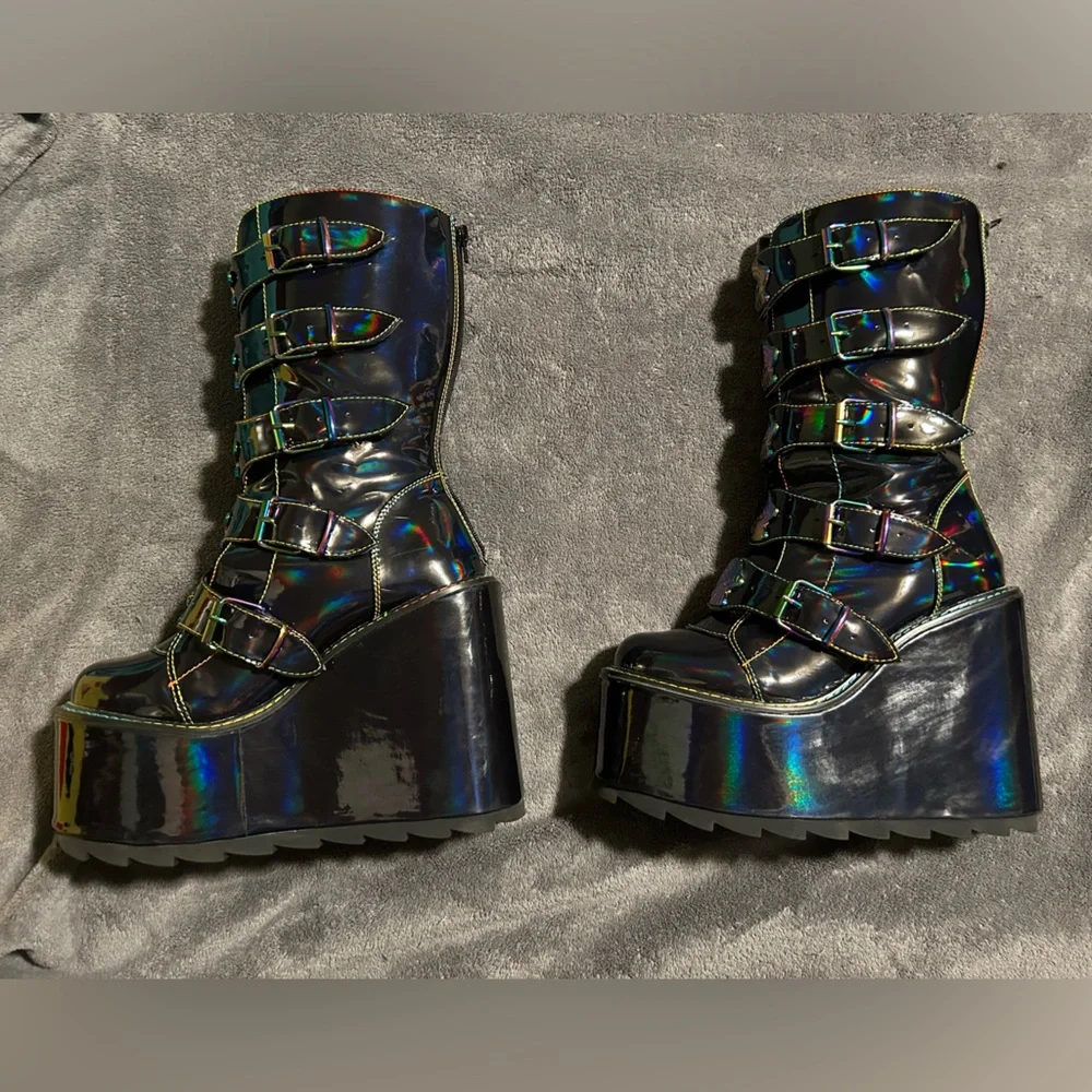 YRU Dune Mushroom Holographic Platform Boots Size 9 - Picture 1 of 9